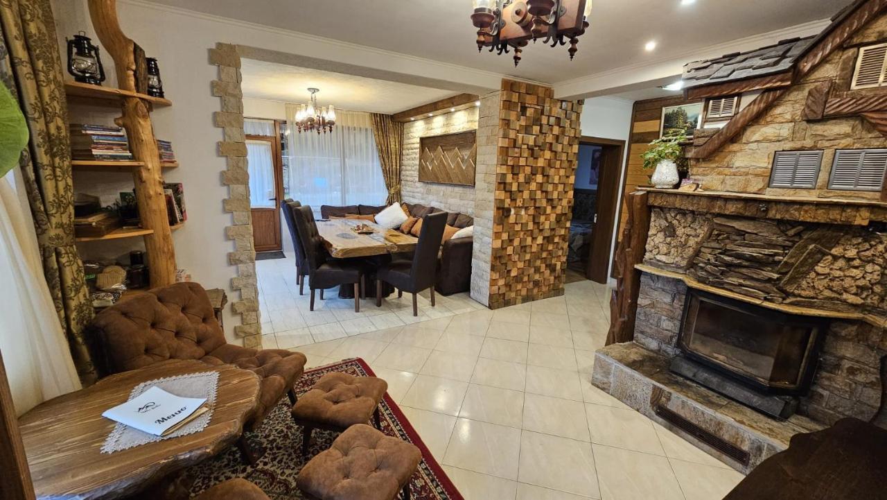 Villa Hills - Къща За Гости С Храна Orlino Bagian luar foto