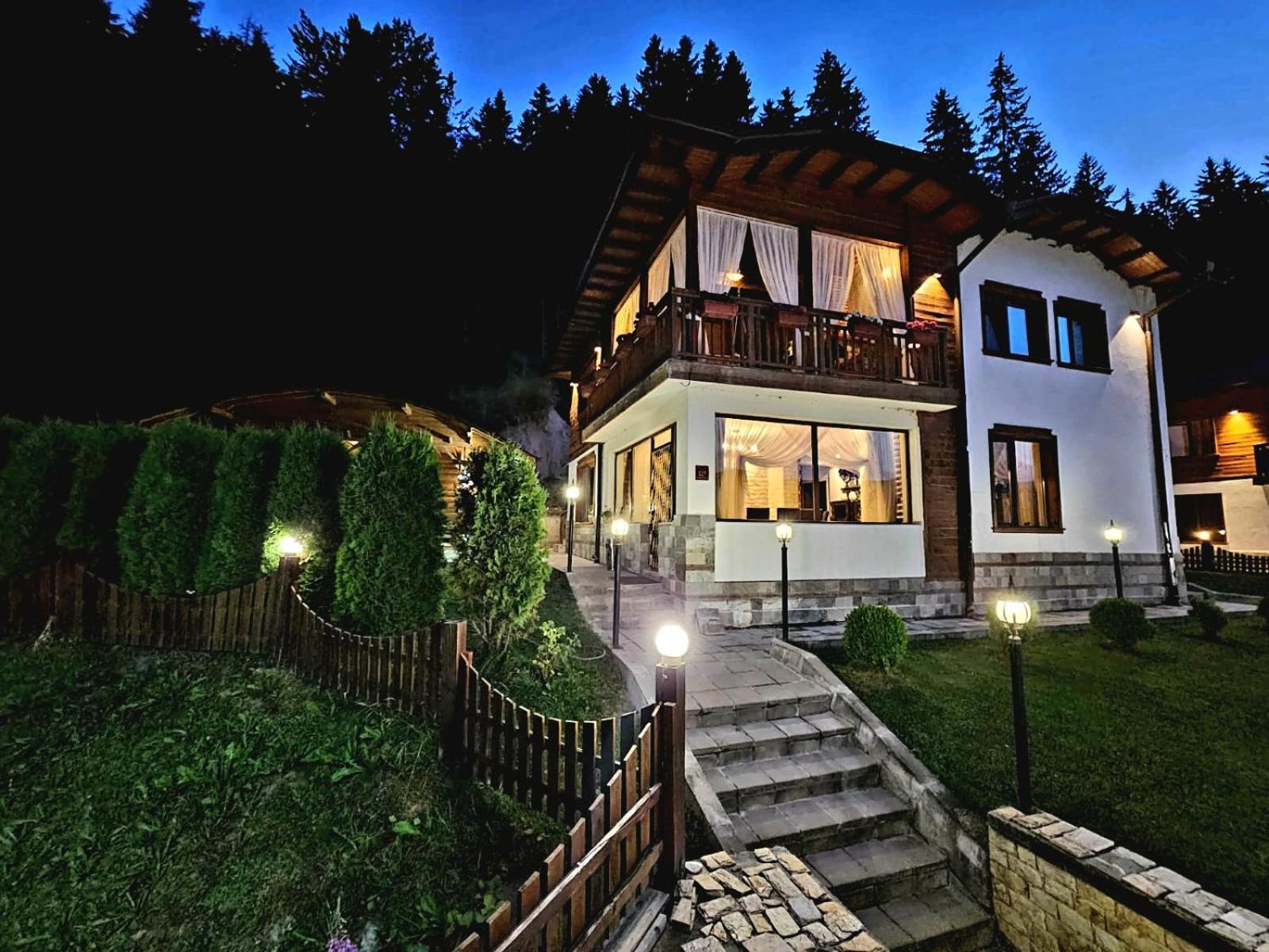 Villa Hills - Къща За Гости С Храна Orlino Bagian luar foto