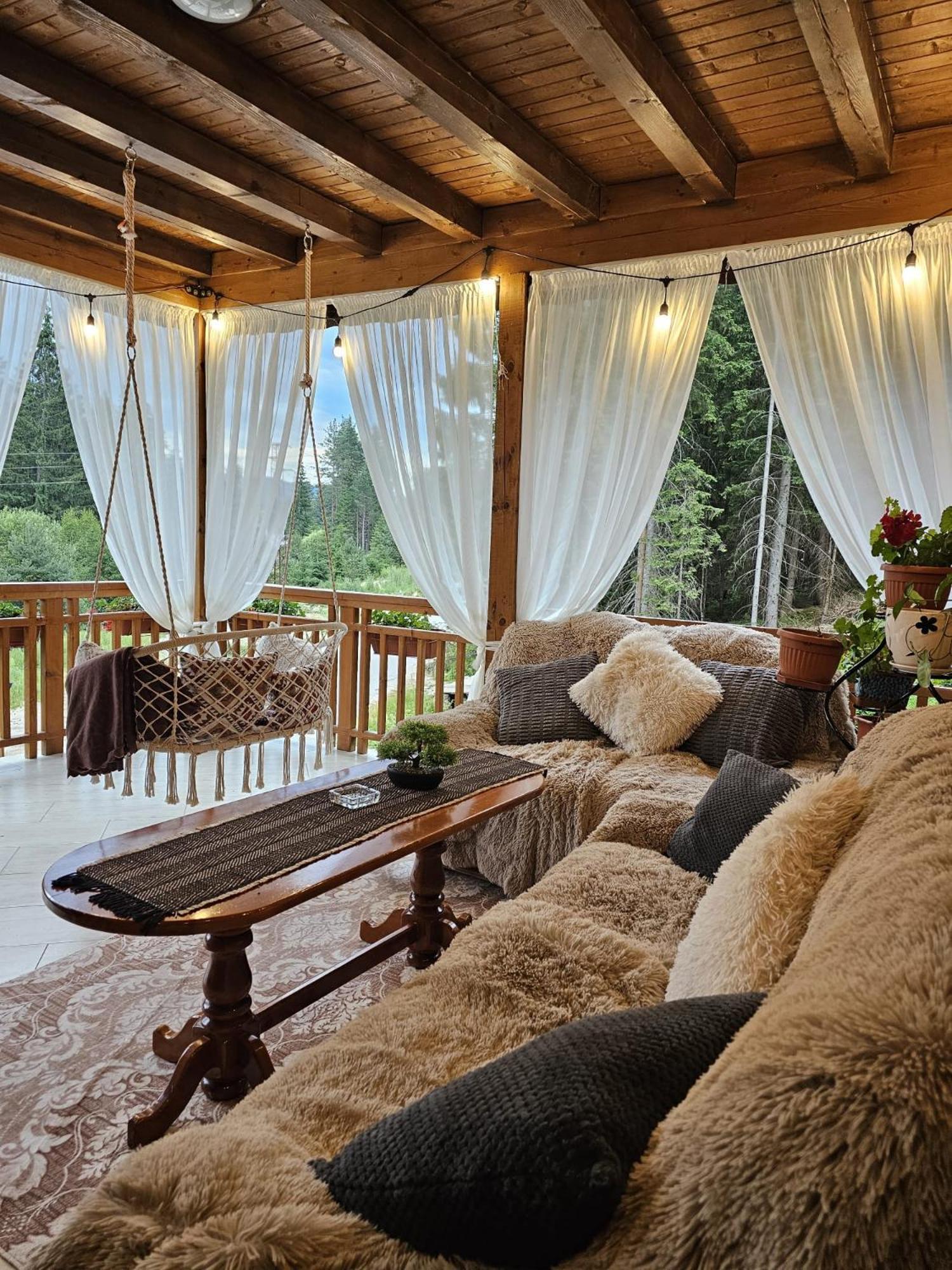 Villa Hills - Къща За Гости С Храна Orlino Bagian luar foto