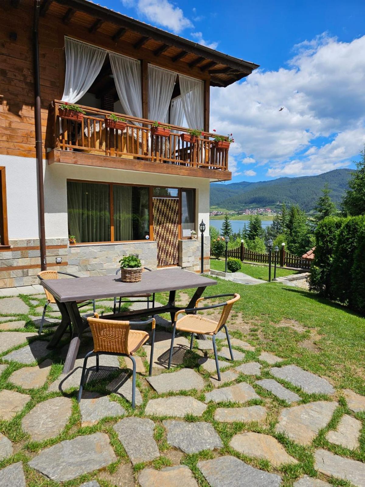Villa Hills - Къща За Гости С Храна Orlino Bagian luar foto
